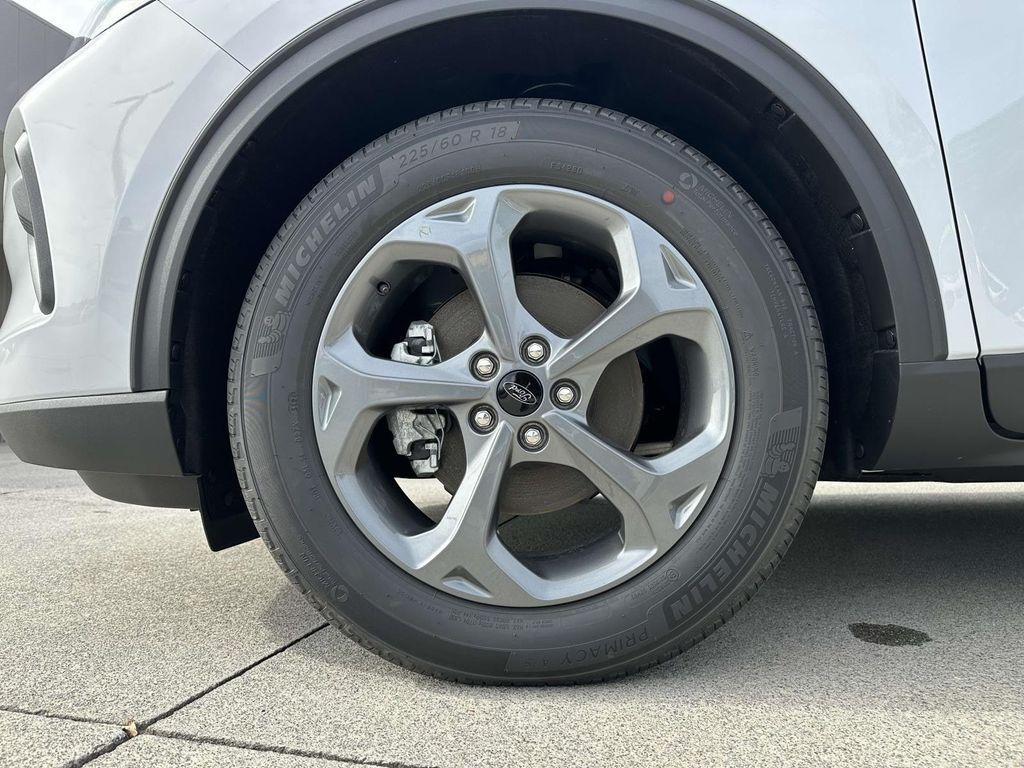 new 2025 Ford Escape car, priced at $31,398