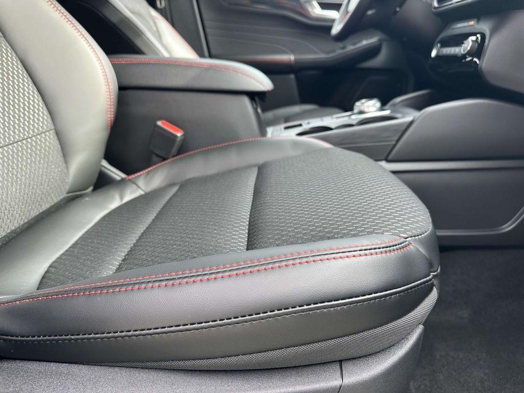 new 2025 Ford Escape car, priced at $31,398