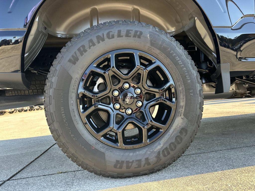 new 2025 Ford F-150 car, priced at $55,828