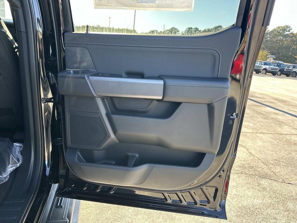 new 2025 Ford F-150 car, priced at $55,828