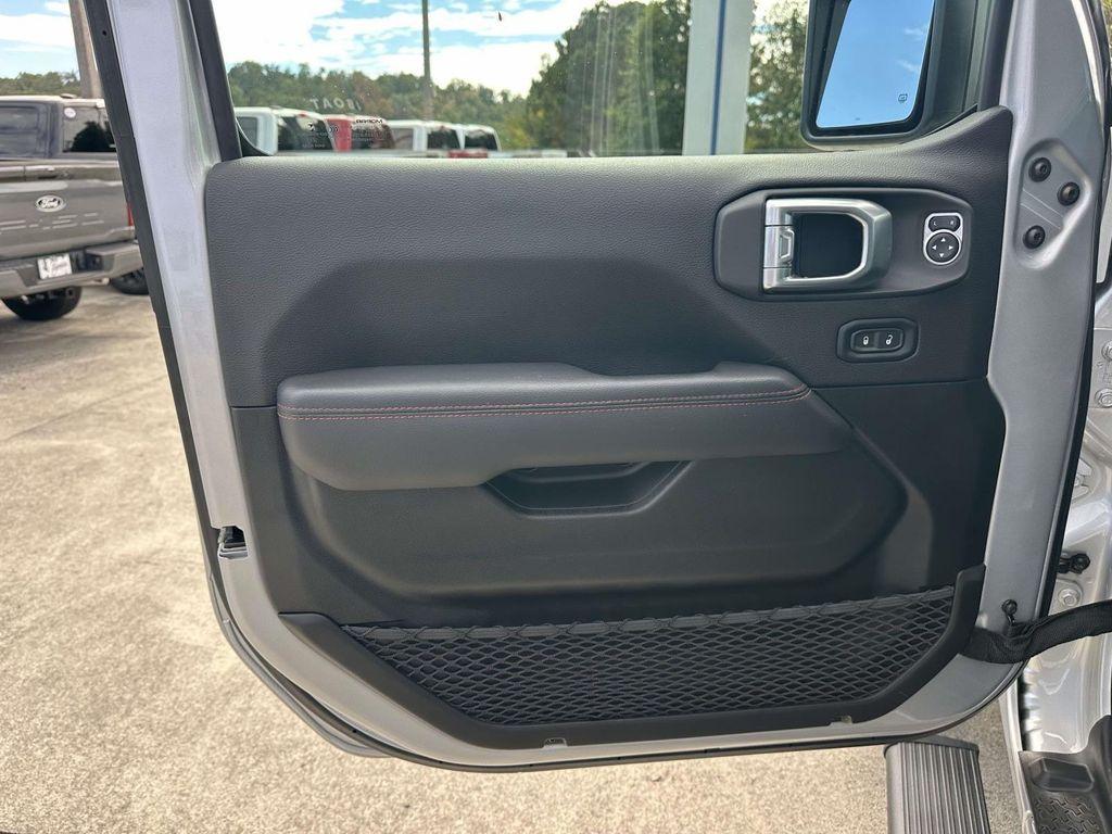 used 2022 Jeep Gladiator car, priced at $42,990