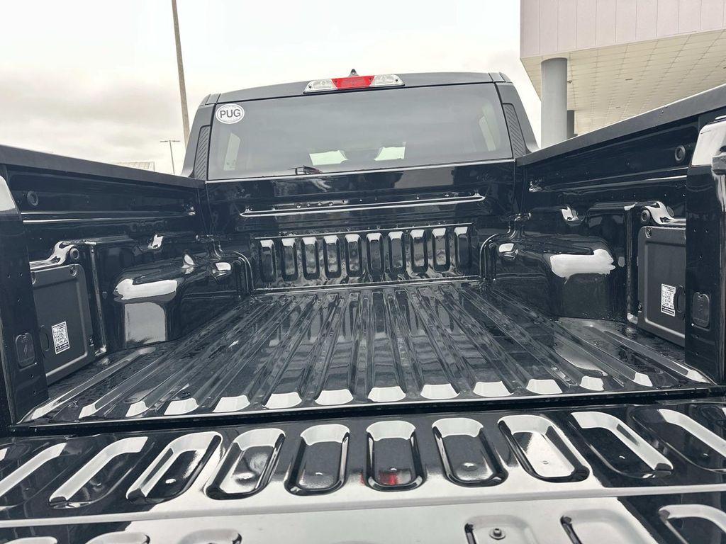 new 2025 Ford Maverick car, priced at $27,938