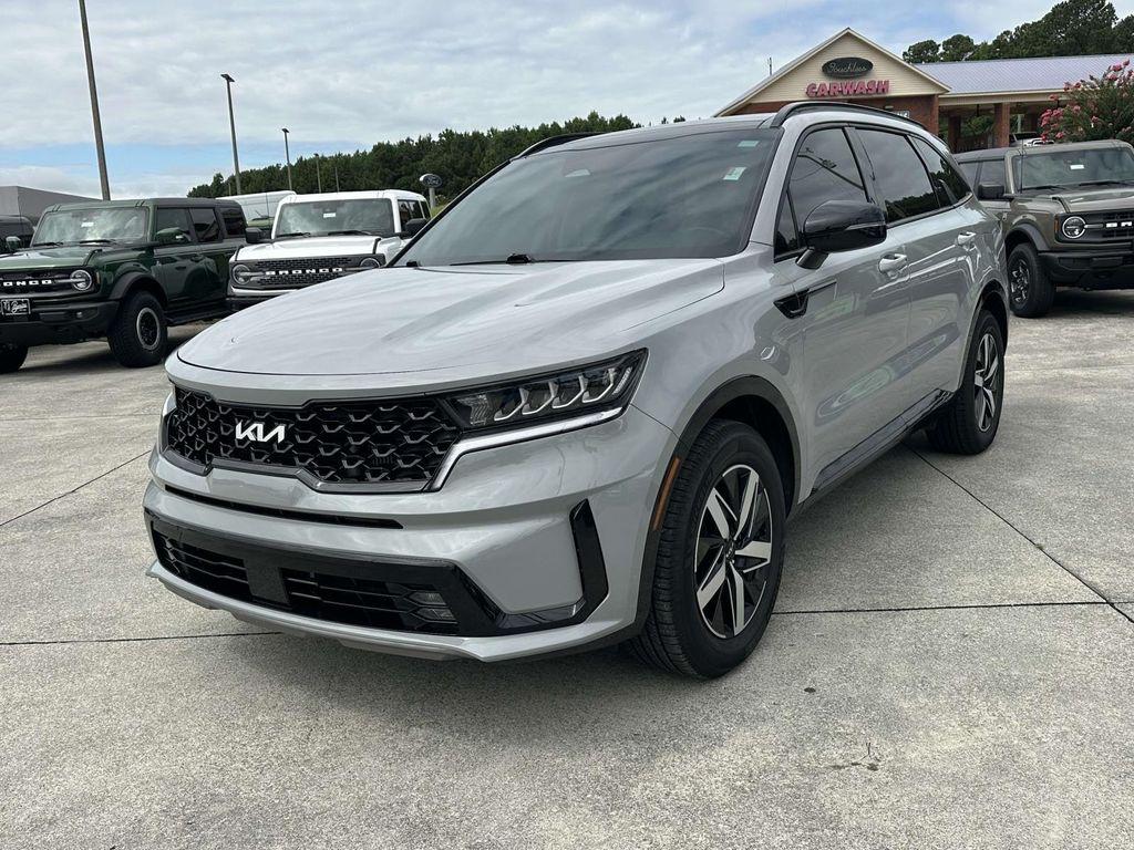 used 2022 Kia Sorento car, priced at $27,091