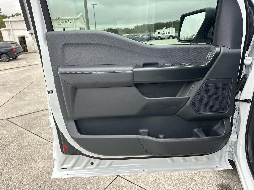 new 2025 Ford F-150 car, priced at $40,748