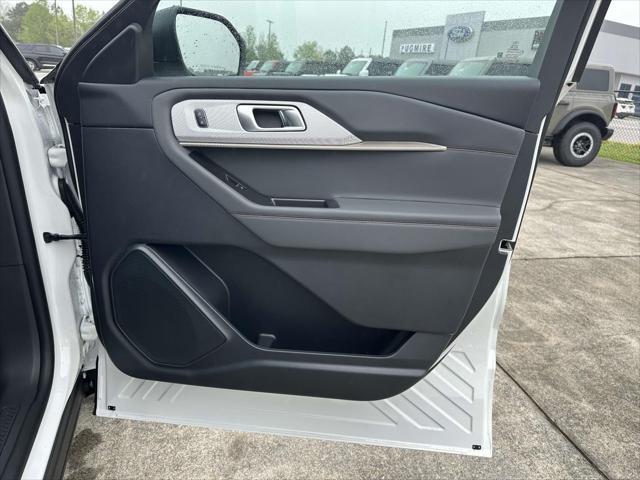 new 2025 Ford Explorer car, priced at $42,158