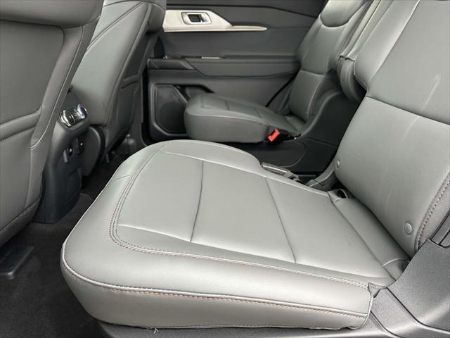 new 2025 Ford Explorer car, priced at $42,158