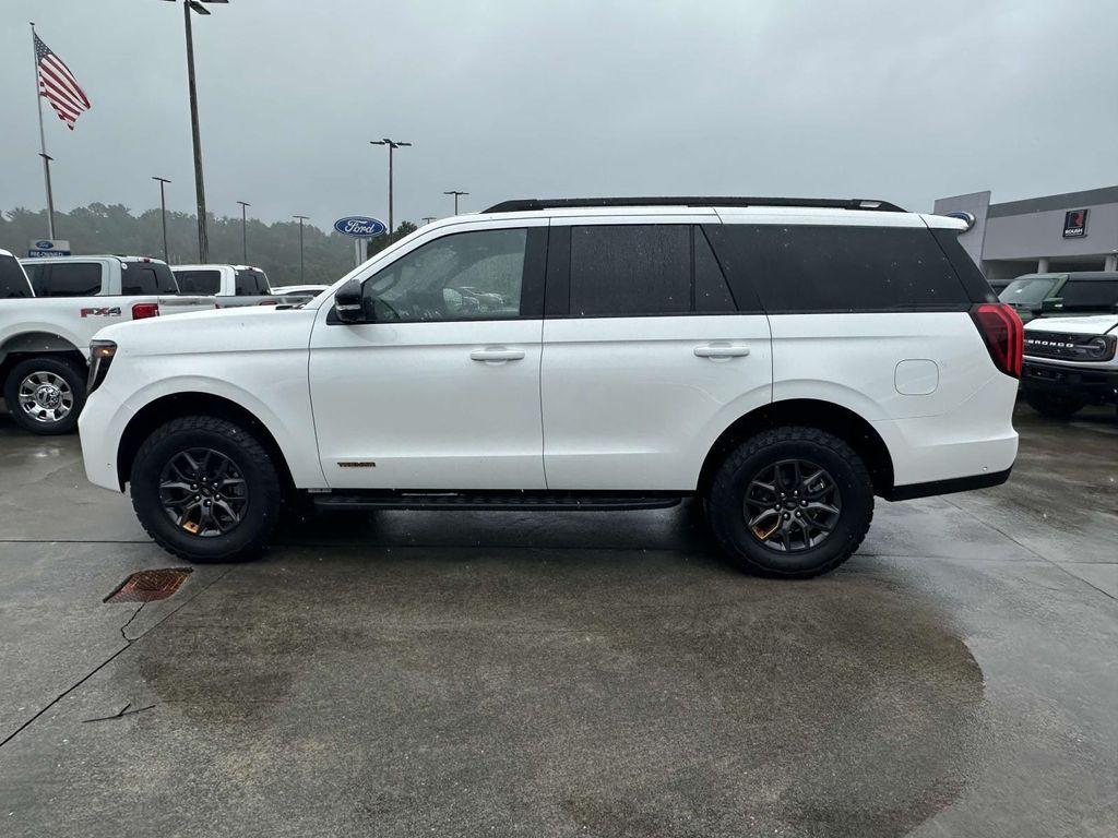 new 2025 Ford Expedition car, priced at $85,358