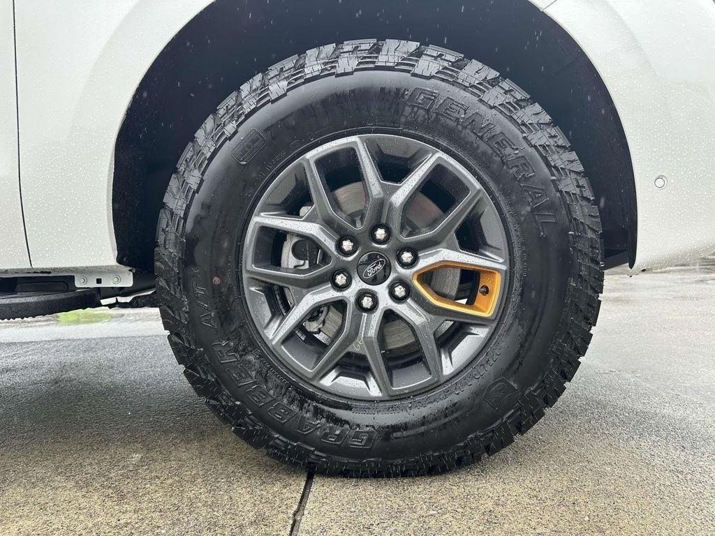 new 2025 Ford Expedition car, priced at $85,358