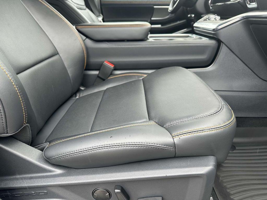 new 2025 Ford Expedition car, priced at $85,358