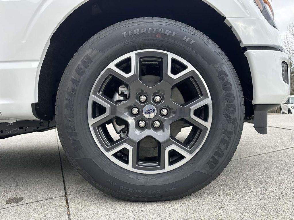 new 2025 Ford F-150 car, priced at $45,123