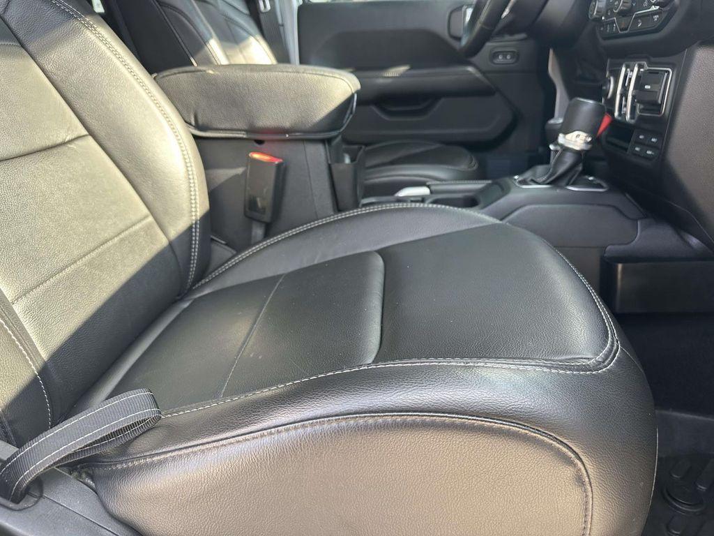 used 2018 Jeep Wrangler Unlimited car, priced at $32,091