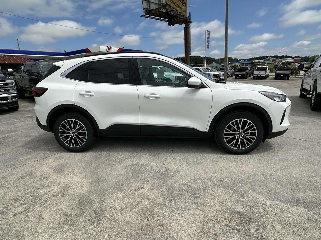 new 2025 Ford Escape PHEV car, priced at $34,783