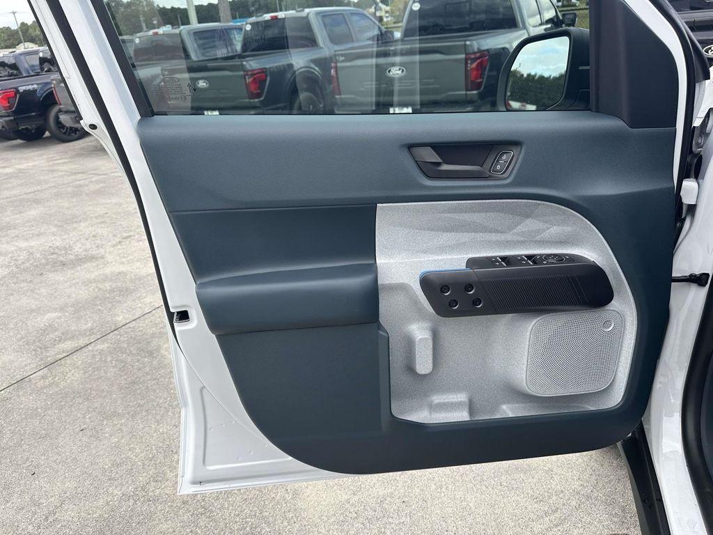 new 2025 Ford Maverick car, priced at $30,533