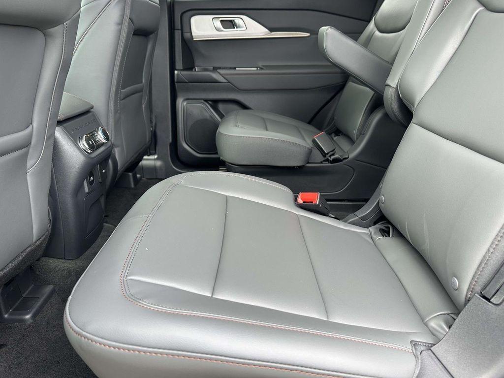 new 2025 Ford Explorer car, priced at $42,418