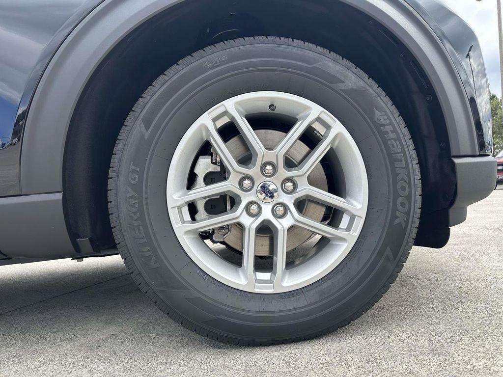 new 2025 Ford Explorer car, priced at $42,418