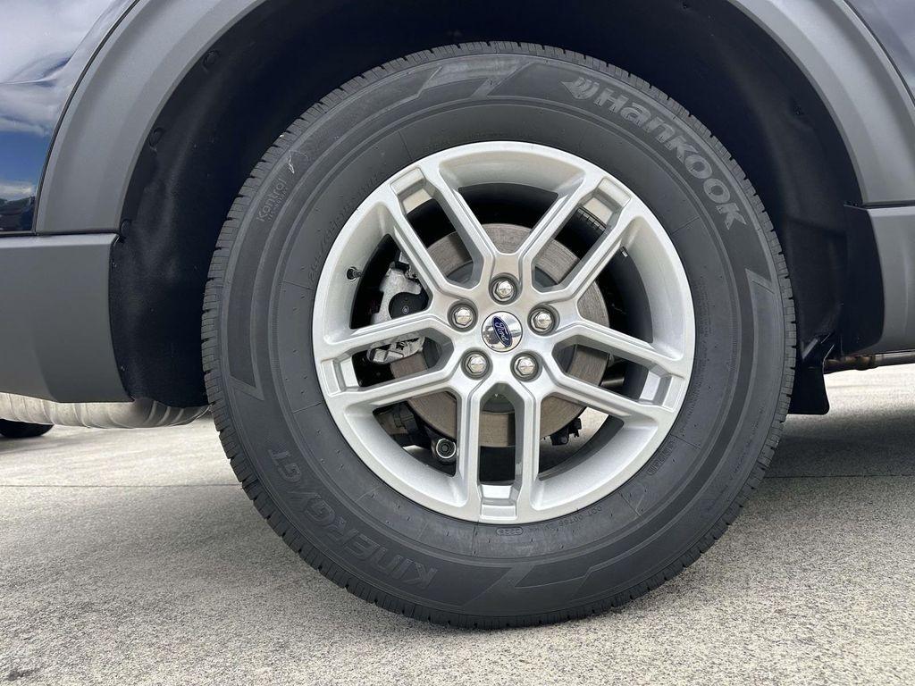new 2025 Ford Explorer car, priced at $42,418