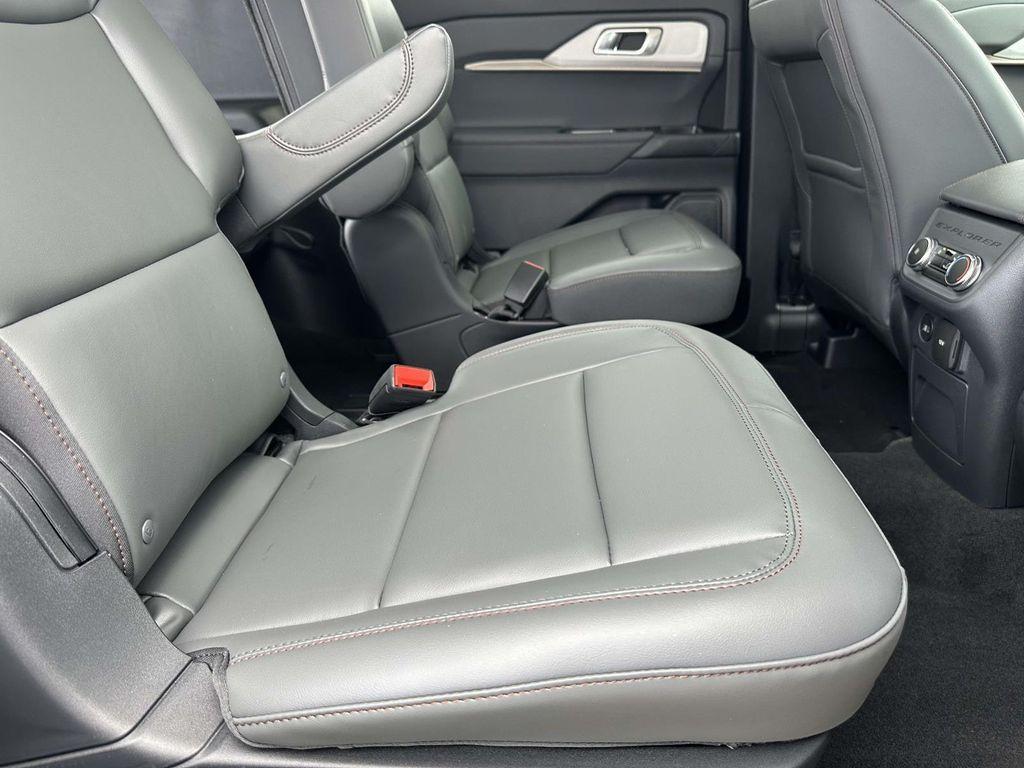 new 2025 Ford Explorer car, priced at $42,418