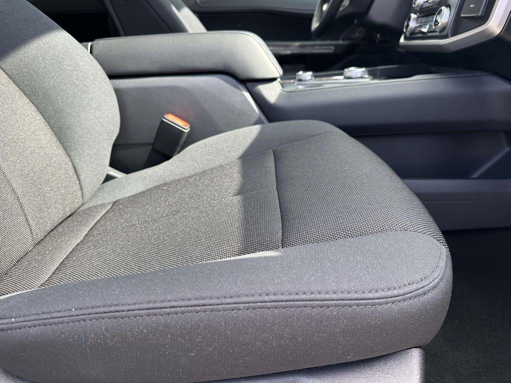new 2024 Ford Expedition car, priced at $49,618