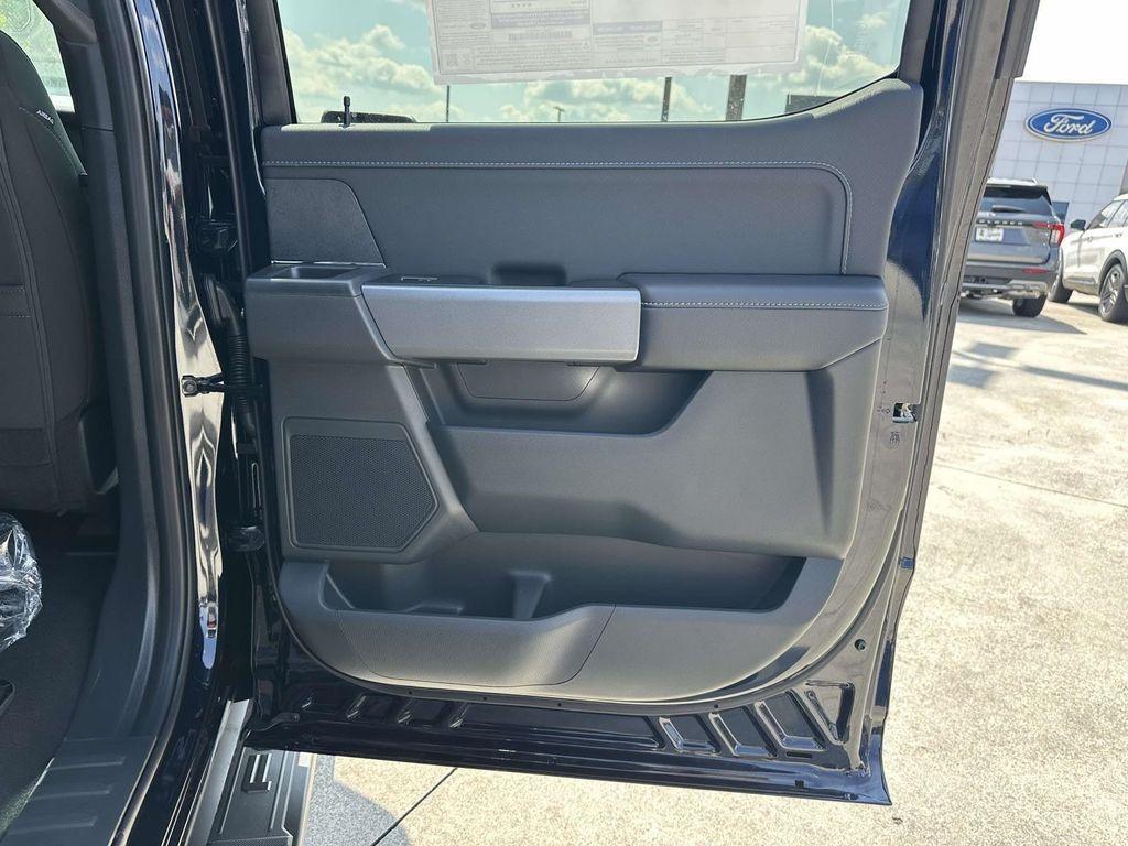 new 2025 Ford F-150 car, priced at $52,038