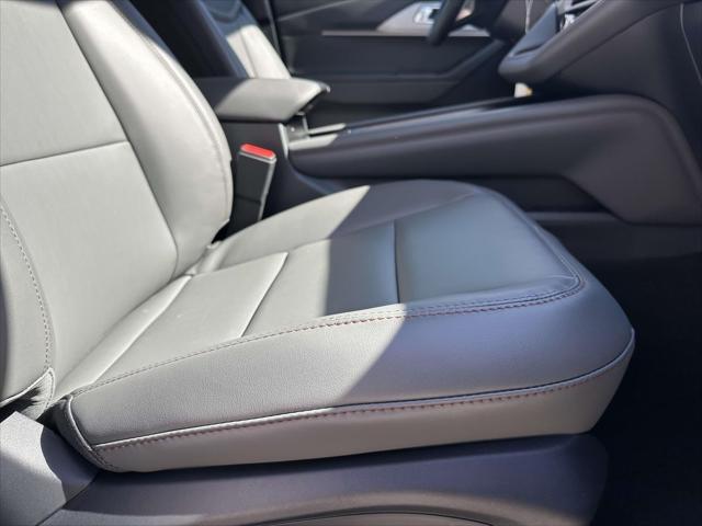 new 2025 Ford Explorer car, priced at $40,908