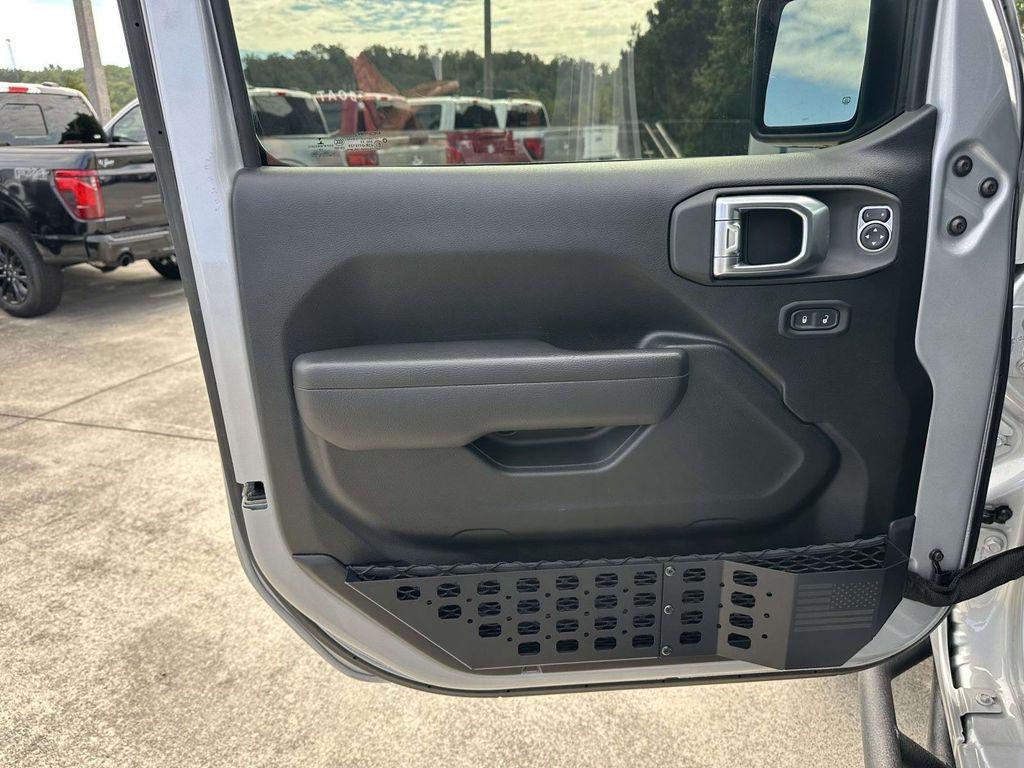 used 2023 Jeep Wrangler car, priced at $40,093