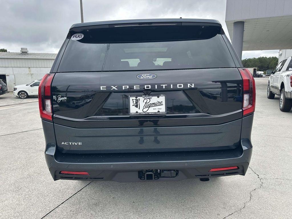 new 2025 Ford Expedition car, priced at $65,433
