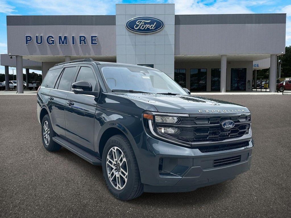 new 2025 Ford Expedition car, priced at $65,433