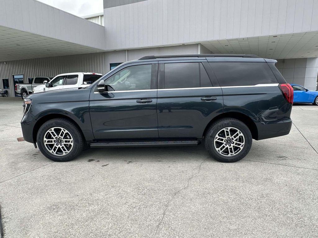 new 2025 Ford Expedition car, priced at $65,433