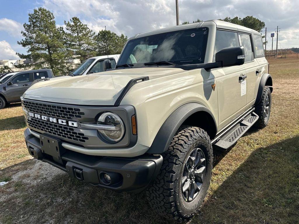 new 2025 Ford Bronco car, priced at $61,368