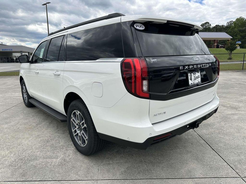 new 2025 Ford Expedition Max car, priced at $68,343