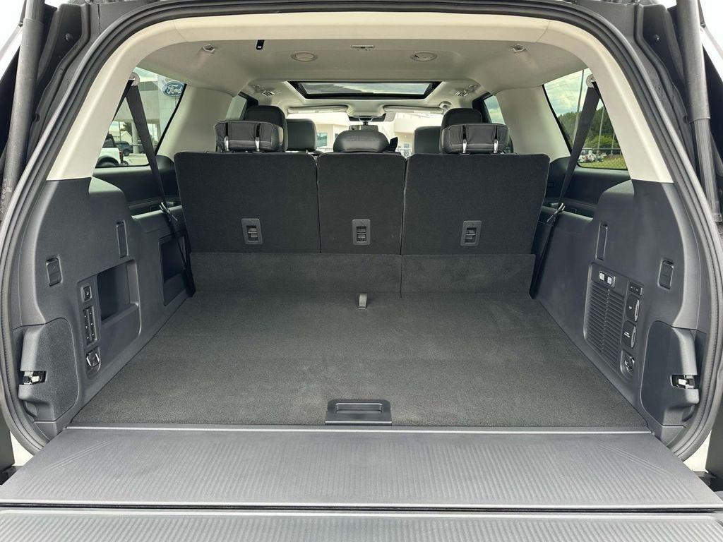 new 2025 Ford Expedition Max car, priced at $68,343