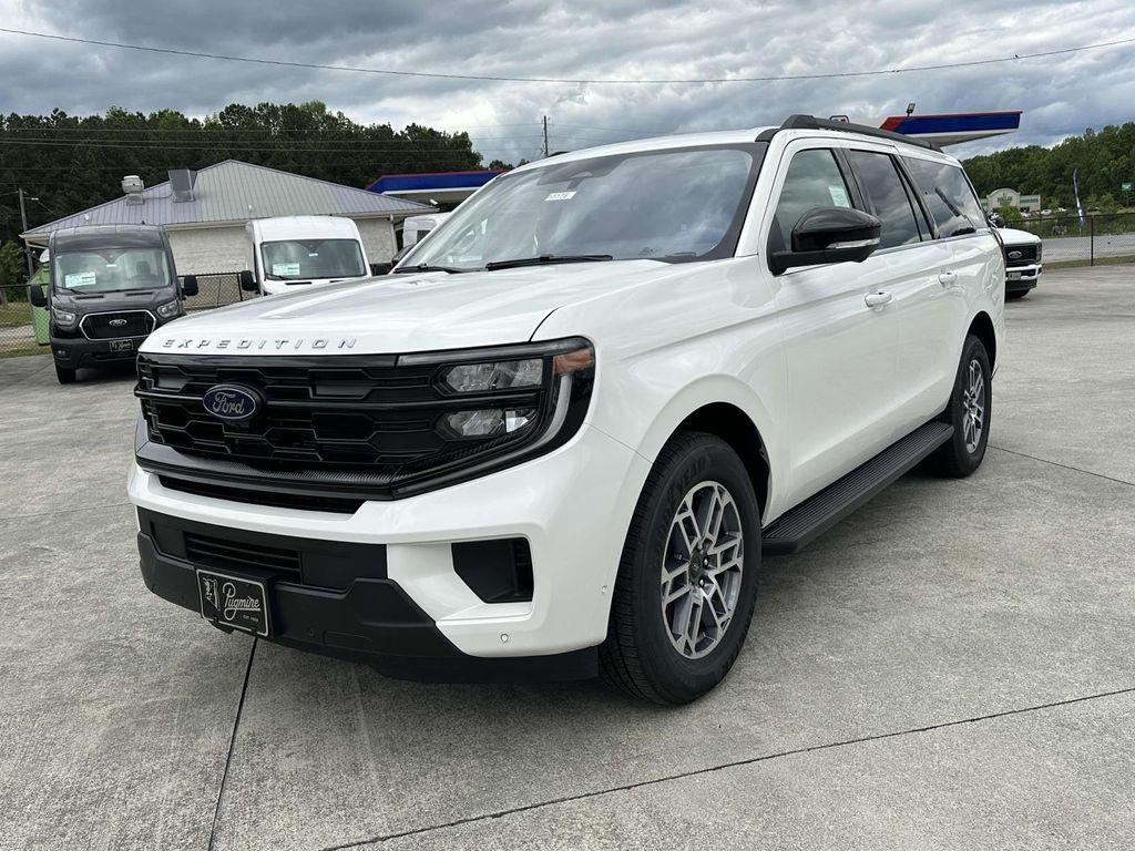 new 2025 Ford Expedition Max car, priced at $68,343