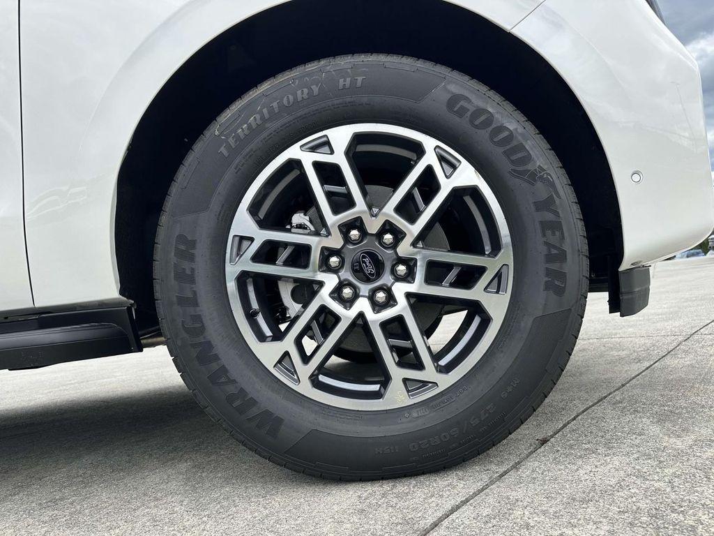 new 2025 Ford Expedition Max car, priced at $68,343