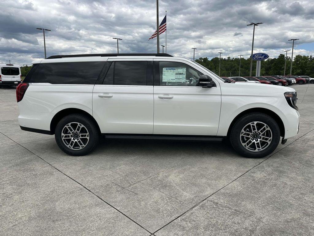 new 2025 Ford Expedition Max car, priced at $68,343
