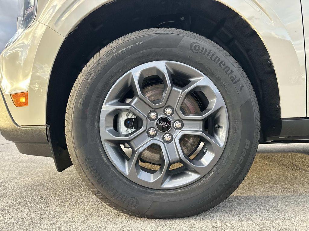 new 2025 Ford Maverick car, priced at $32,023