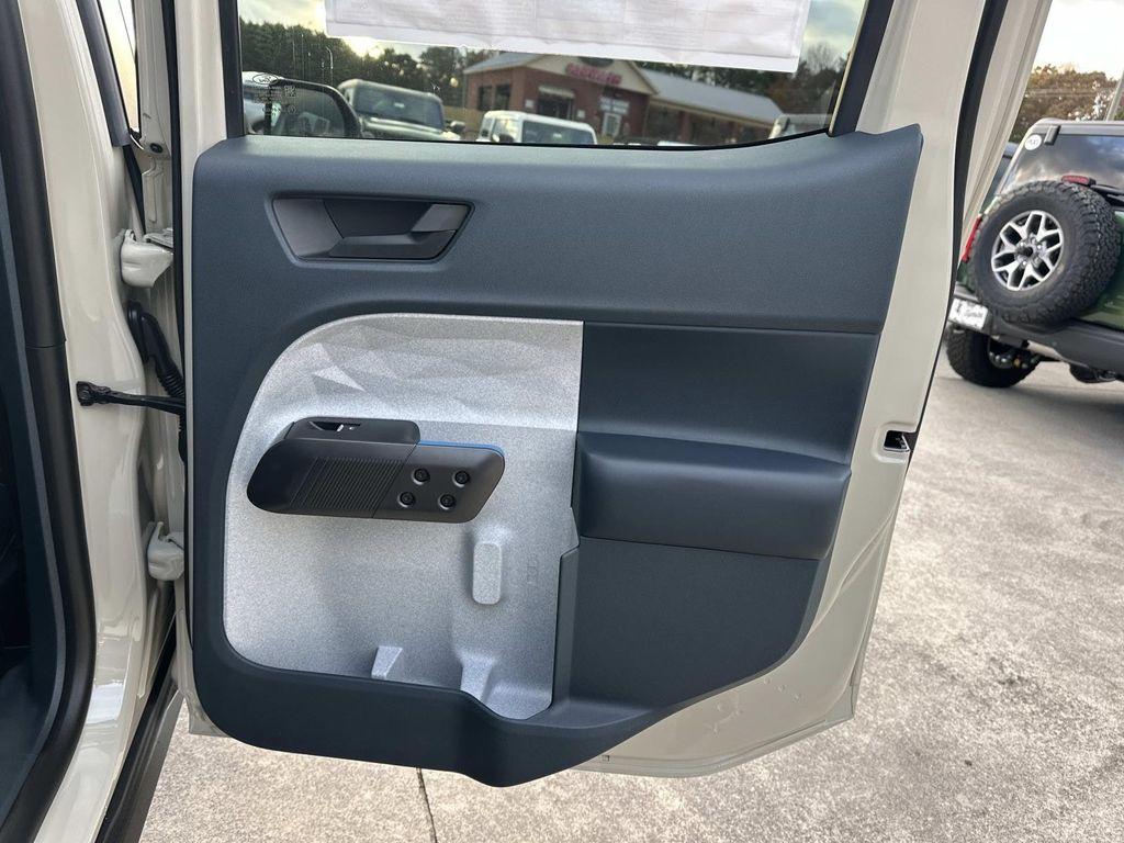 new 2025 Ford Maverick car, priced at $32,023