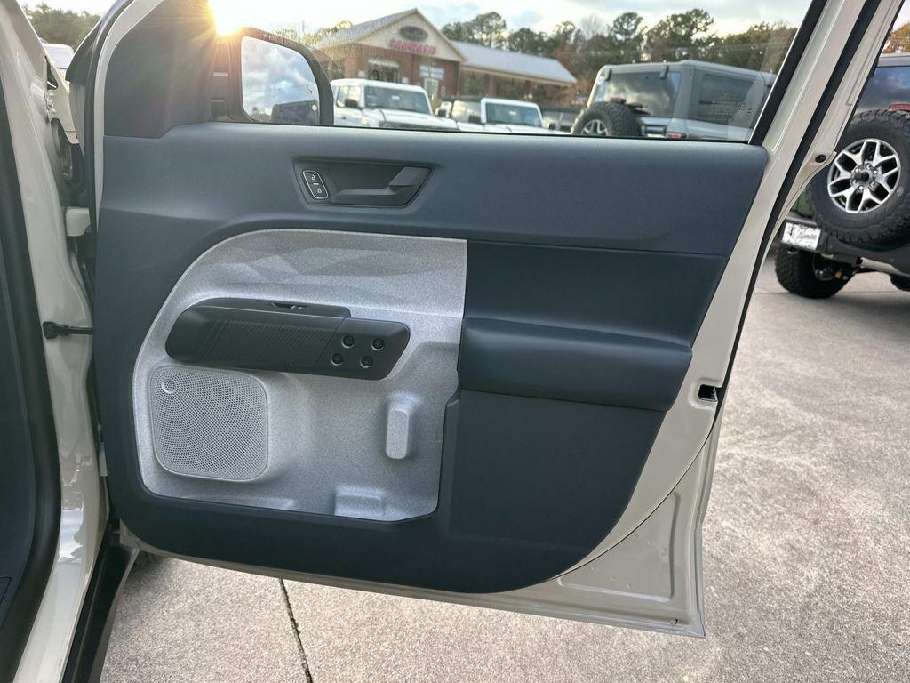 new 2025 Ford Maverick car, priced at $32,023