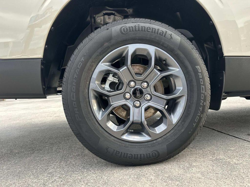 new 2025 Ford Maverick car, priced at $32,023