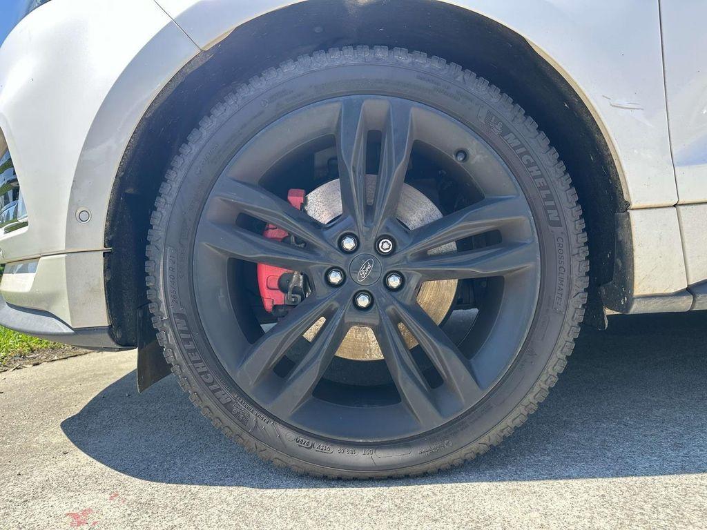 used 2019 Ford Edge car