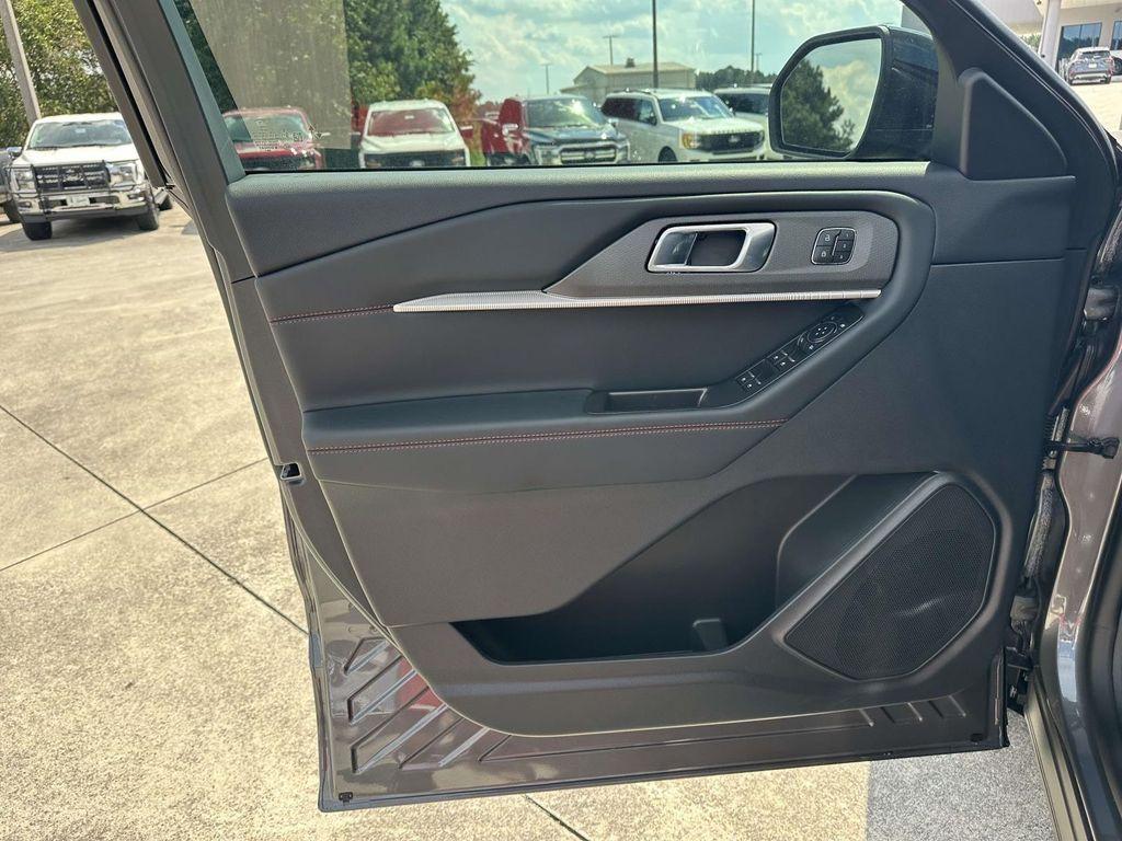 new 2025 Ford Explorer car, priced at $58,848