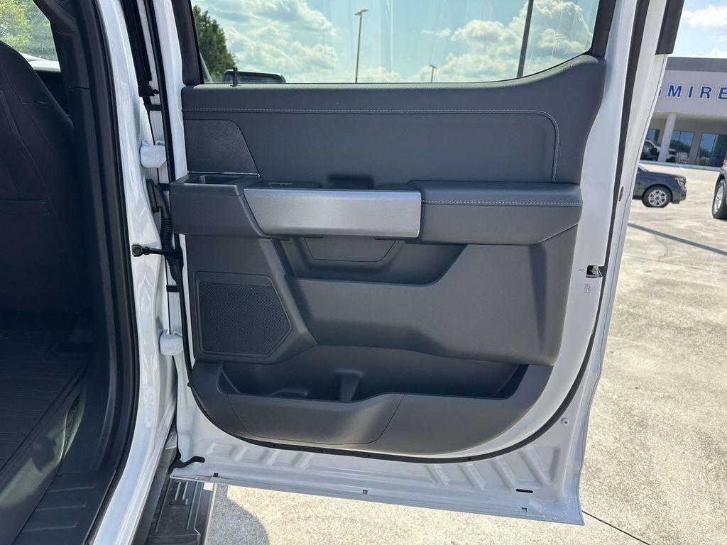 new 2025 Ford F-150 car, priced at $52,038