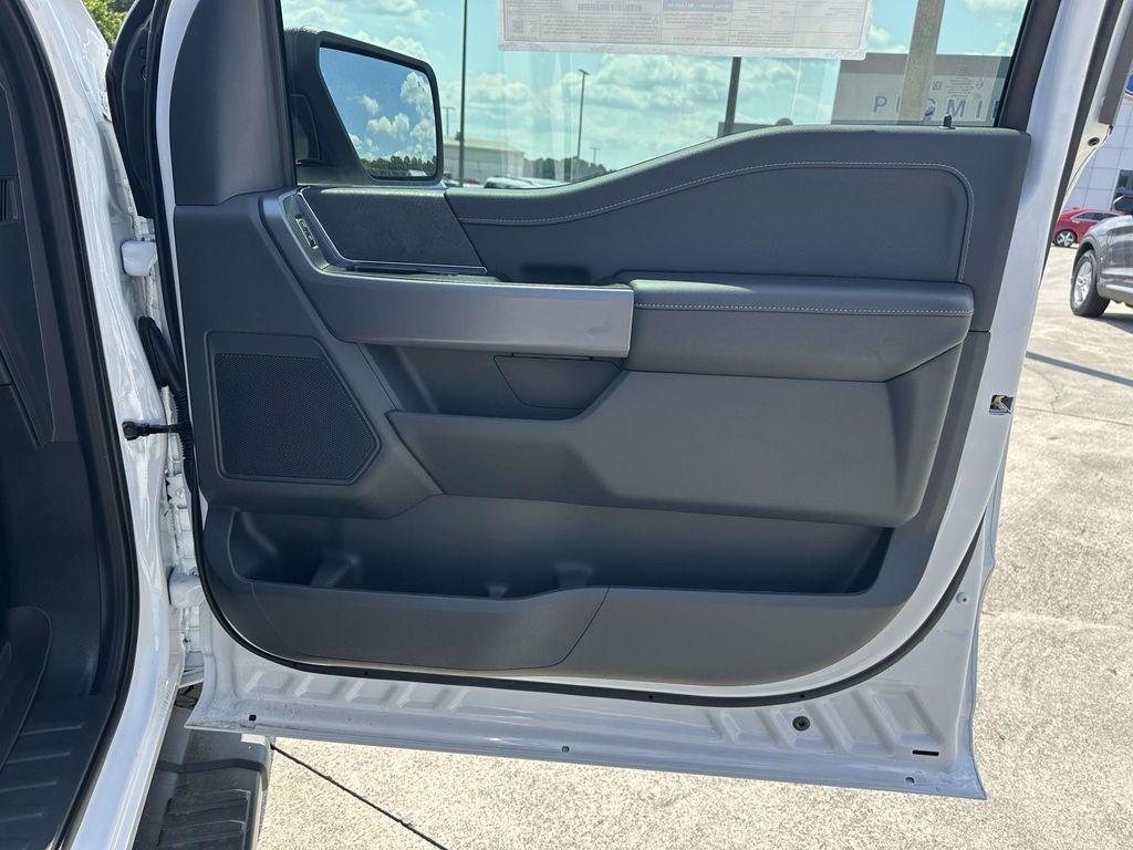 new 2025 Ford F-150 car, priced at $52,038