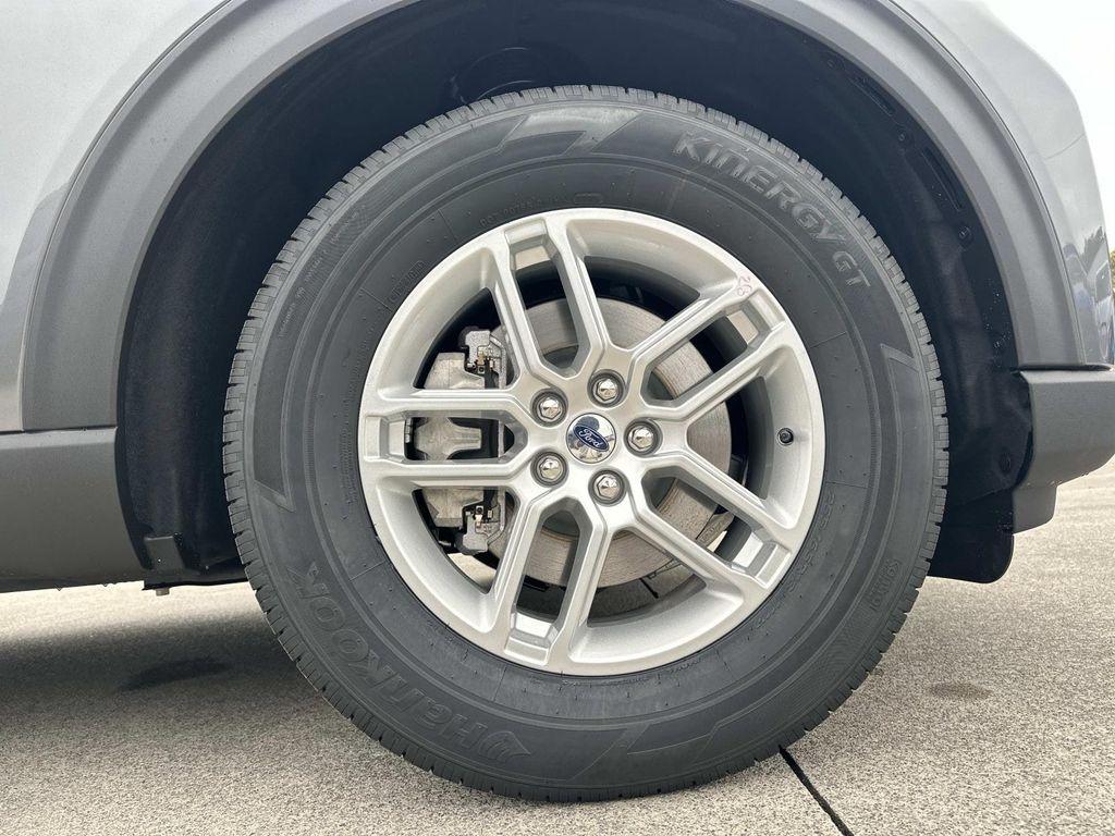 new 2026 Ford Explorer car, priced at $42,923