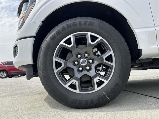 new 2025 Ford F-150 car, priced at $42,713
