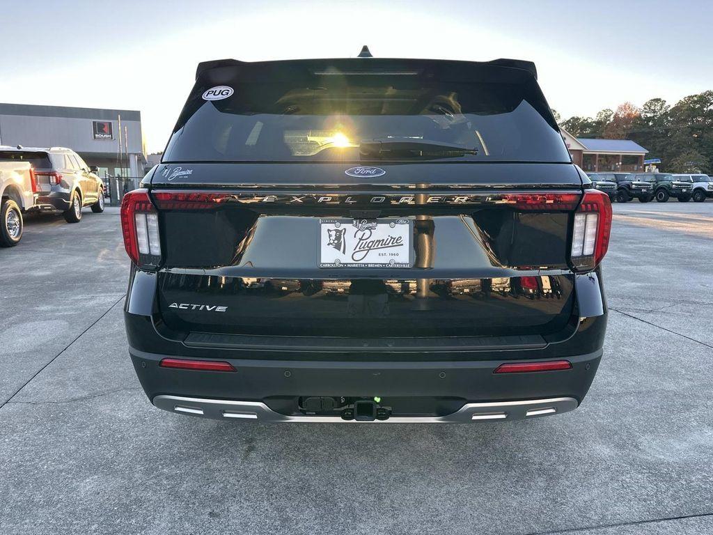 new 2025 Ford Explorer car, priced at $40,018