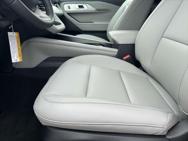 new 2025 Ford Explorer car, priced at $41,288