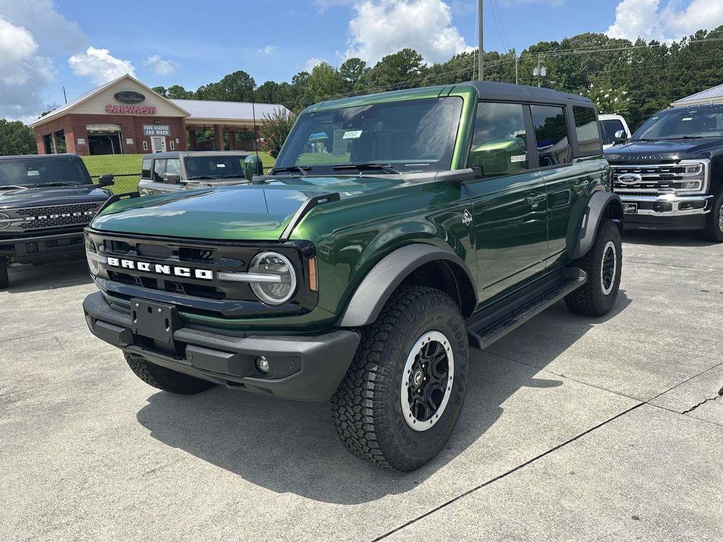 new 2025 Ford Bronco car, priced at $59,048