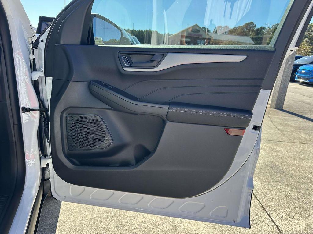 new 2026 Ford Escape car, priced at $29,783