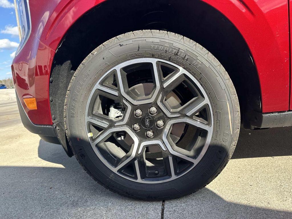 new 2025 Ford Maverick car, priced at $36,973