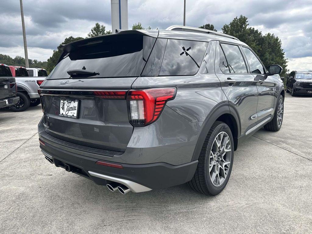 new 2025 Ford Explorer car, priced at $55,443